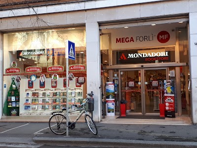 Photos of Mondadori Bookstore - Libreria Mondadori Forl&igrave;