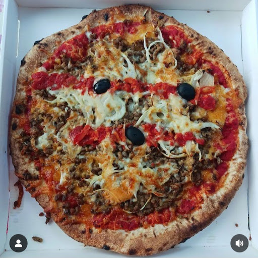 Photo 2 - Domi Pizza