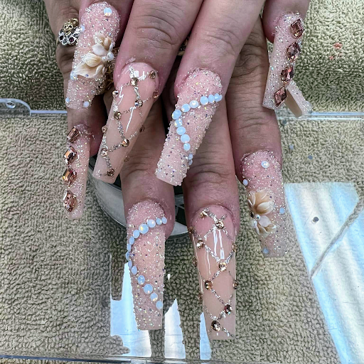 D J Nails - Visual