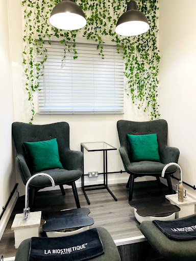 Daniel Francis Hair & Beauty