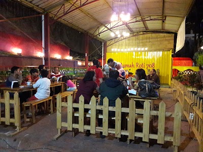Photos of Gosyen car wash & RUMAH ROTI 708