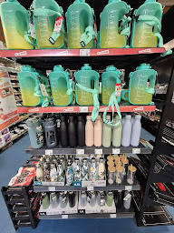 Photo n°11 de Marché aux Affaires St-Marcel / Malestroit à Saint-Marcel (Magasin discount)