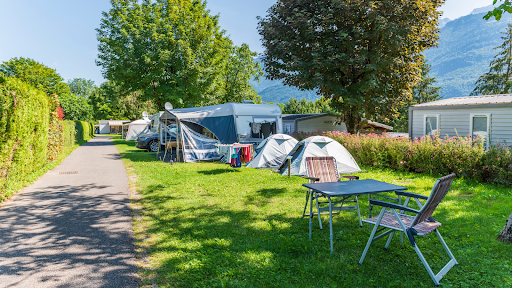 Photo de Camping Annecy Lac - Les Fontaines - Lathuile - Yelloh Village