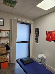 Photo n°12 de Elizabeth Cazassus D.O. à Saint-Sulpice-la-Pointe (Ostéopathe)