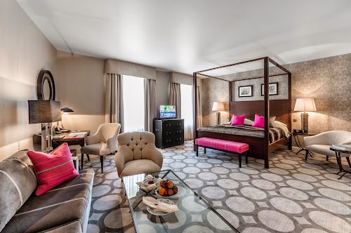 Grand Palace Hotel