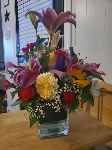 Benny's Flowers (Friendly Norton Floral Company) - Thumbnail
