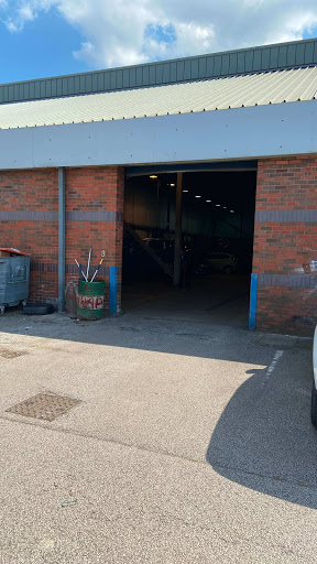 Ford Service Centre Lincoln - Thumbnail