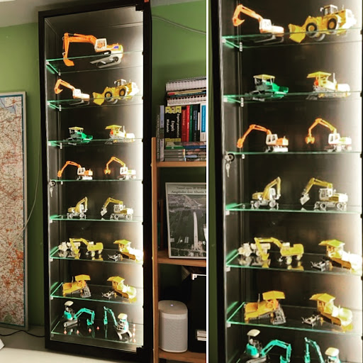 De VitrineFabriek Vitrinekasten en Vitrines - Thumbnail