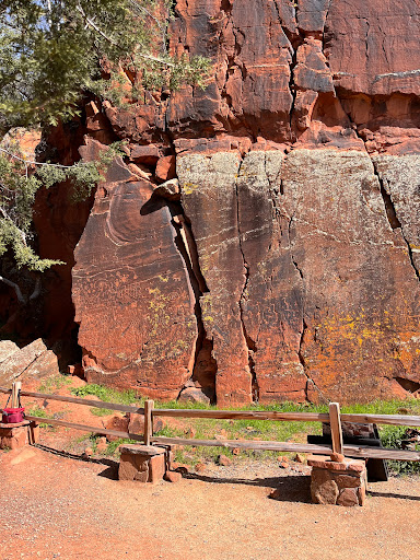 Crane Petroglyph Heritage Site - Thumbnail