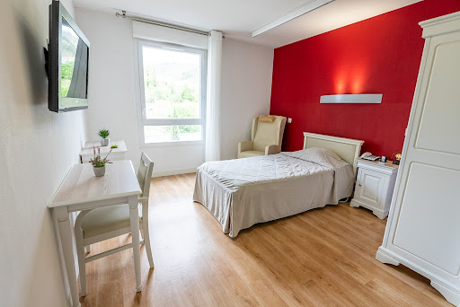 Photo de EMERA - EHPAD Maisonnée Boisvallon à Saint-Genès-Champanelle (63122)