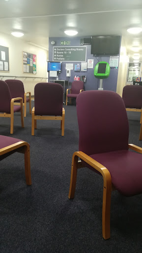 Sharlston Medical Centre Dr Leading & Partners