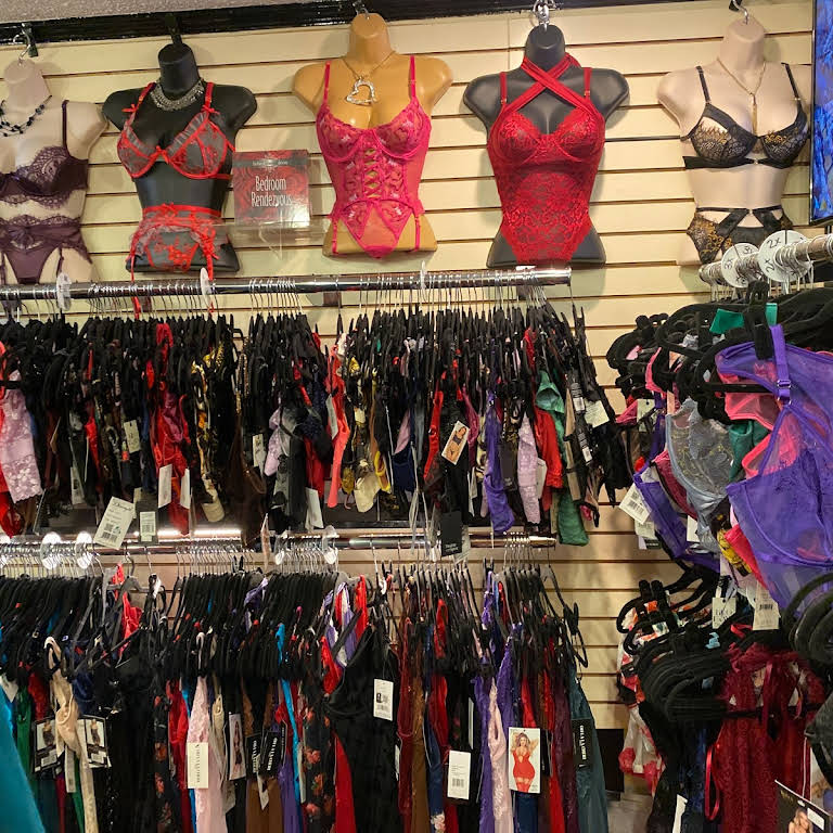 Coco & Lola's Midtown Lingerie Memphis - Lingerie Store in Memphis