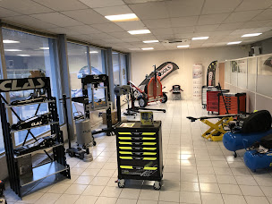 Photo n°29 de Léman Pièces Auto (L.P.A.) à Thonon-les-Bains (Magasin d'accessoires pour poids lourds)