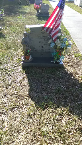 Hackney Riverview Cemetery - Visual