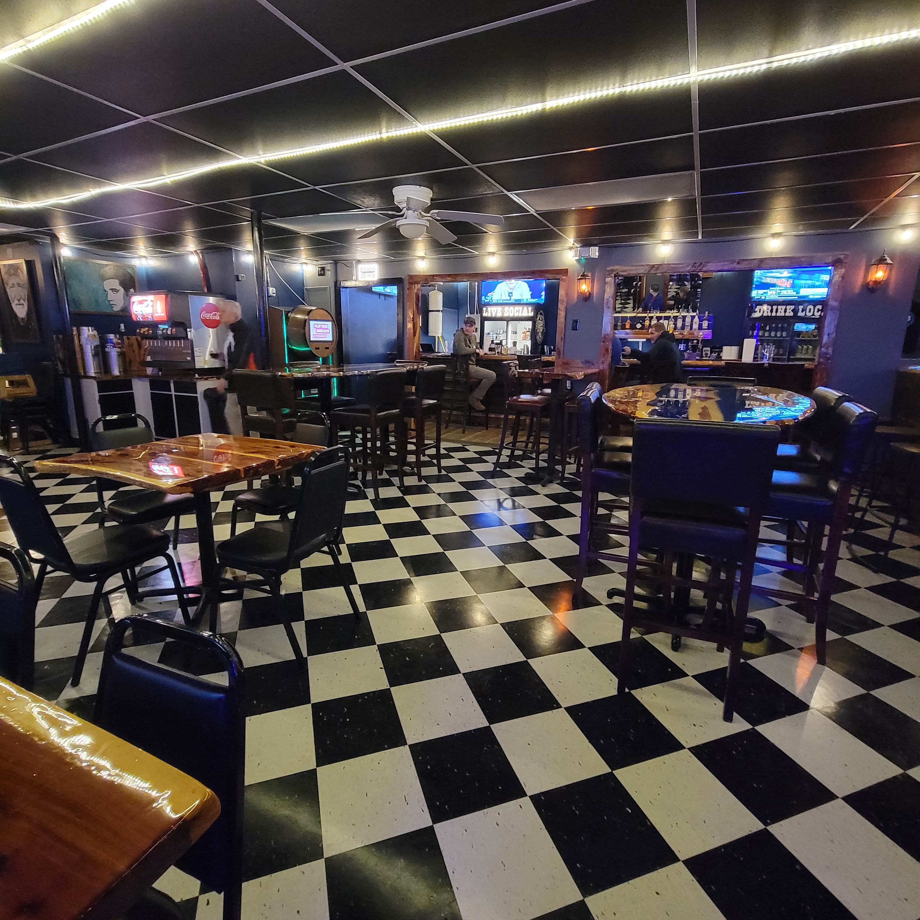 The Cedar Stump Pub - Catawba