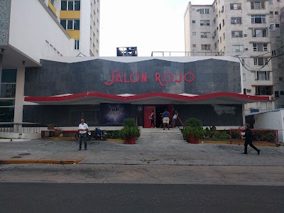 Photos of Salon Rojo del Capri