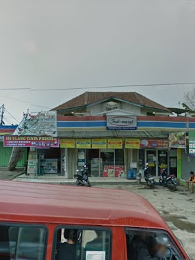 Indomaret Sumir, Author: Tri Nurjanah