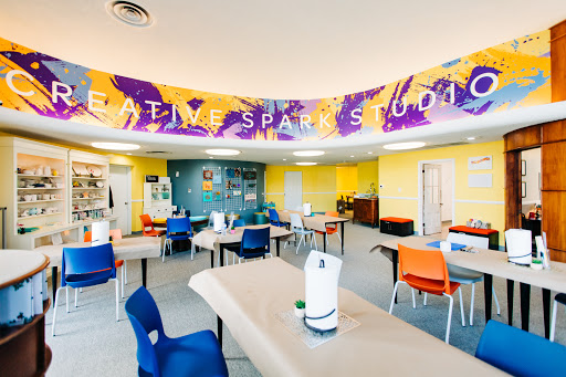 Creative Spark Studio - Visual