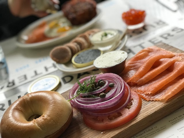 Russ & Daughters Cafe