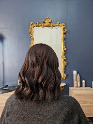 Photo n°6 de SHM Private Hairstylist à Beausoleil (Salon de coiffure)