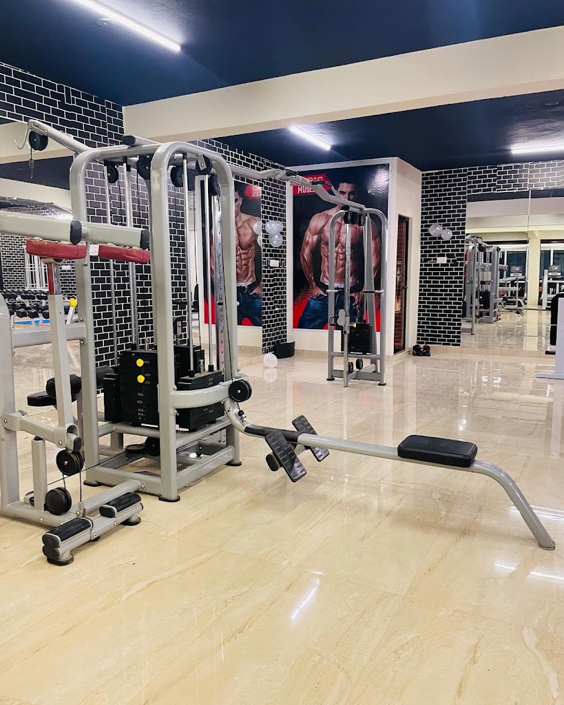 Big Muscles Unisex Gym