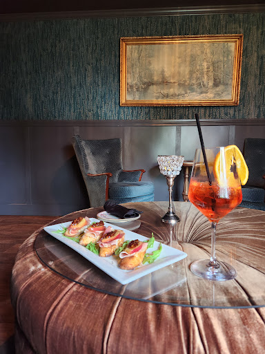 The Lazy Ballerina Wine Bar - Thumbnail