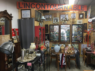 Photo n°12 de L'incontournable Brocanterie à Vivonne (Magasin de cartes de collection)