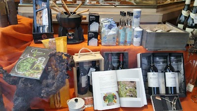 Photos of La Tahona Delicatessen