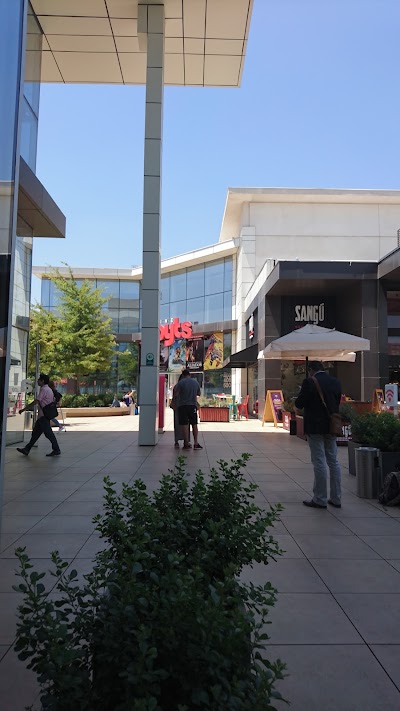 Photos of CineHoyts Plaza Ega&ntilde;a