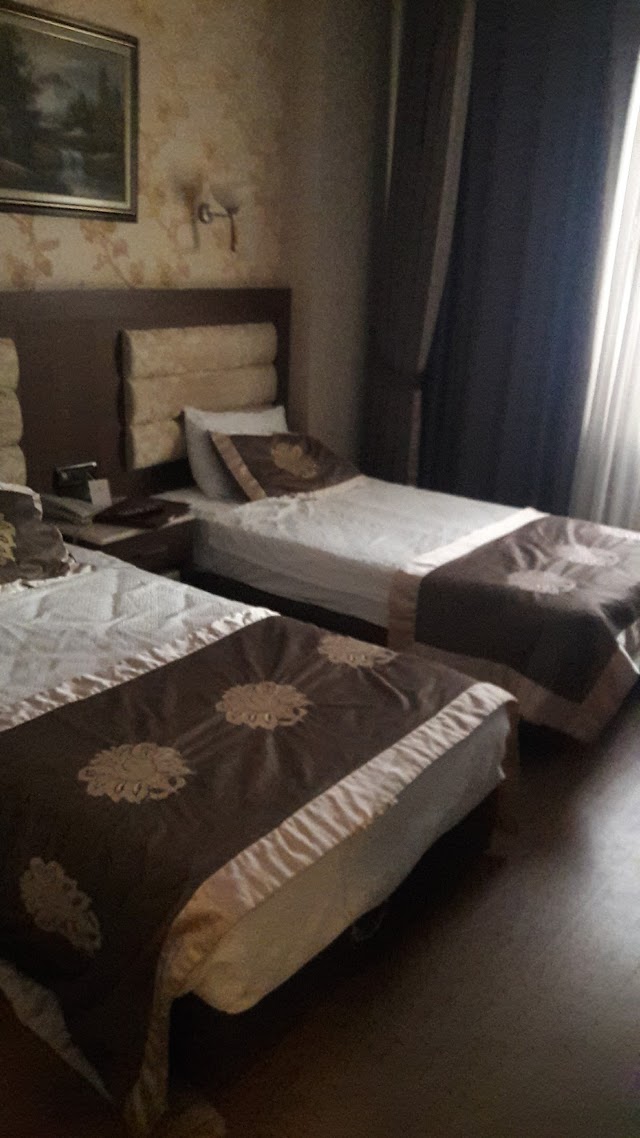 Grand Hilarium Hotel