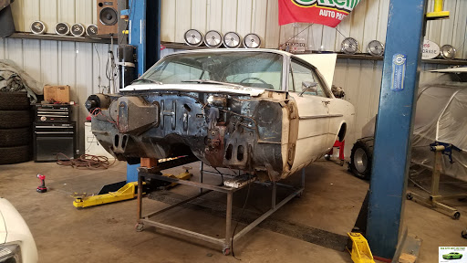 B & M Auto Body and Paint - Thumbnail