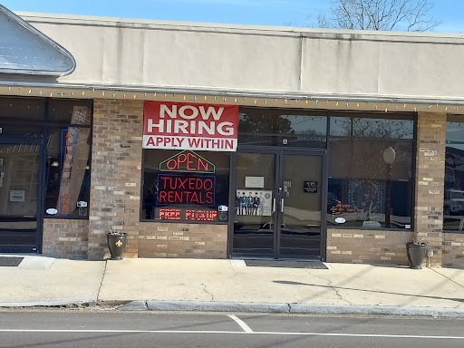 Larry's Dry Cleaning by Louis of Ms.,Inc. Logo