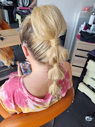 Photo n°15 de NAT 'HAIR à Marcoussis (Salon de coiffure)