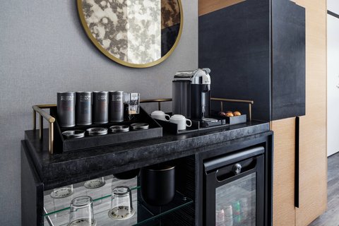 The Oaklander Hotel, Autograph Collection by null