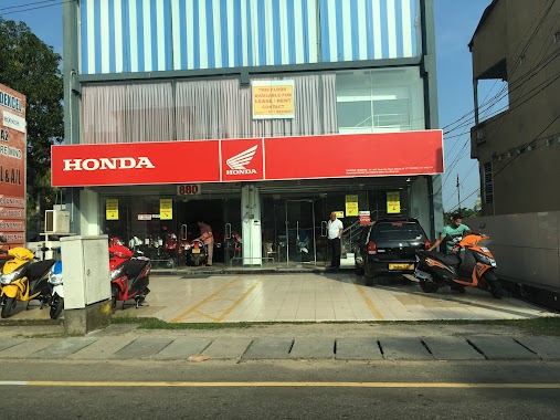 Sanitma Traders - Honda Bike Showroom, Author: Dayabaran Selliah