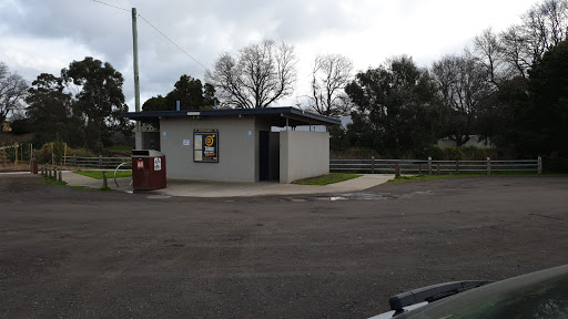Public Toilet Colac Lions Park - Thumbnail