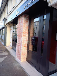 Photo n°3 de Le Voltaire Ruelle à Ruelle-sur-Touvre (Salon de coiffure)