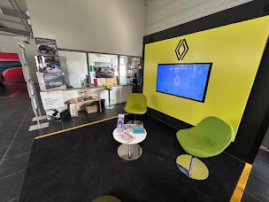 Photo n°8 de SAS NYONS AUTOMOBILES à Nyons (Atelier de carrosserie automobile)