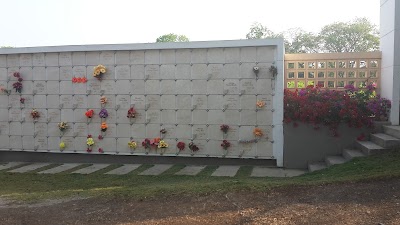 Photos of Peace Gardens Cemetery