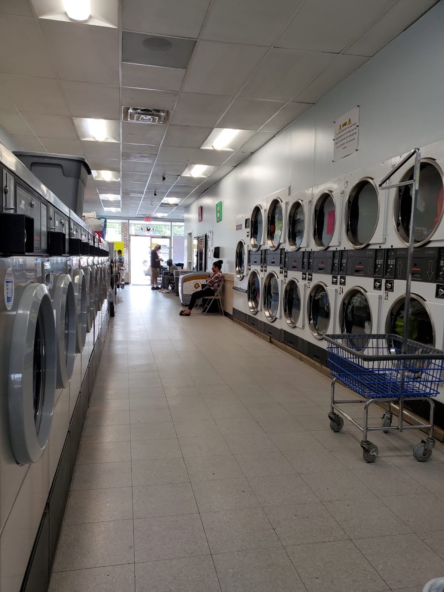 Washland Laundromat laundromat interior in Charlotte, NC