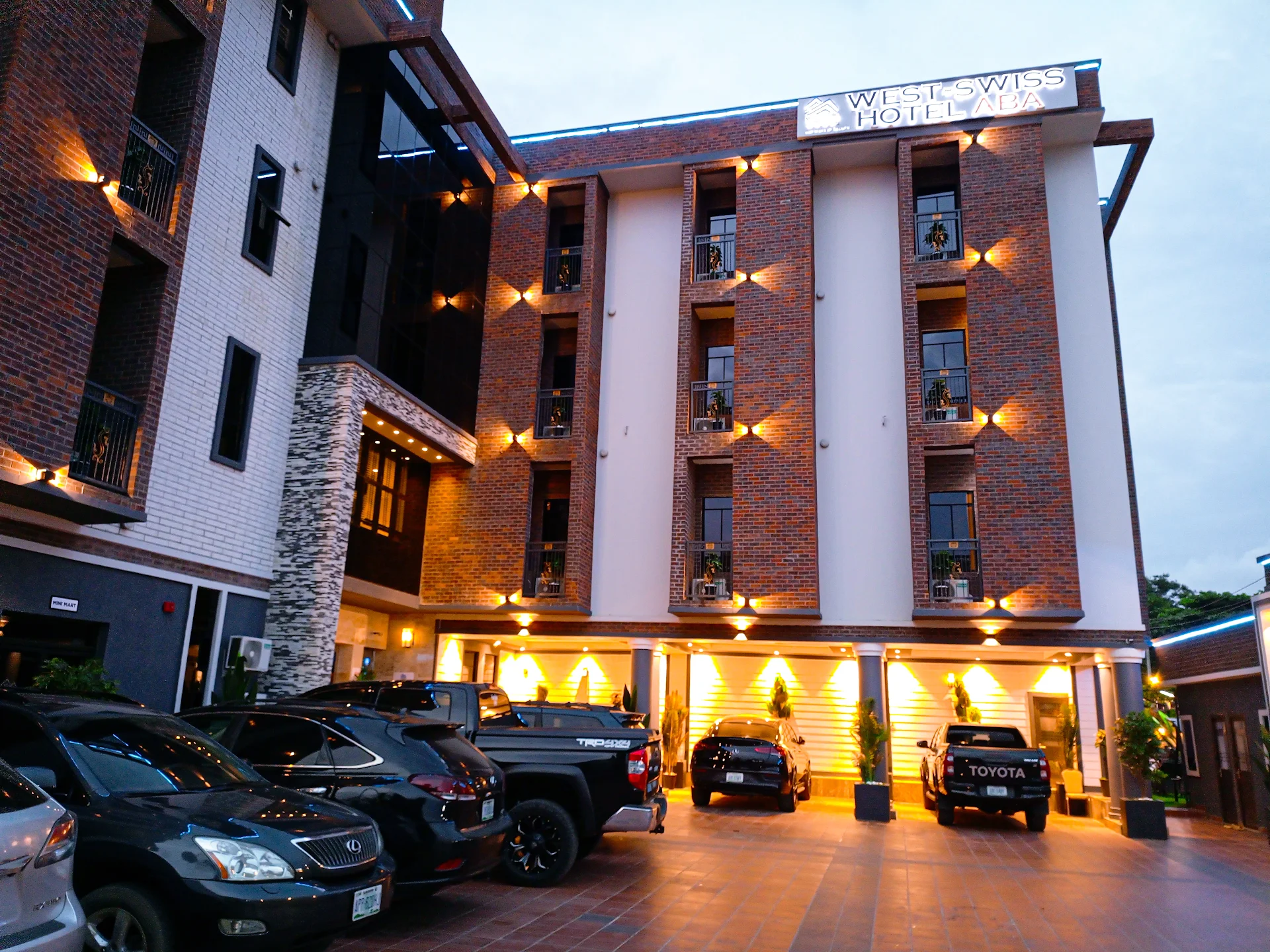 West-Swiss Hotel Aba