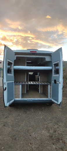 Solid Camper - Visual