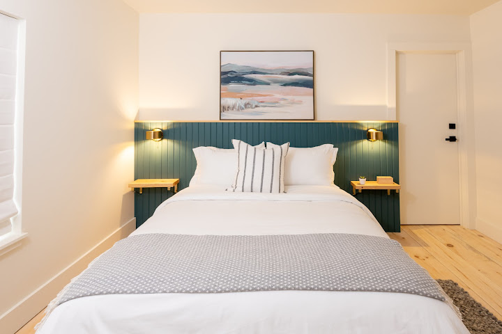 The August House (Boutique Inn in Windsor, NS) by null