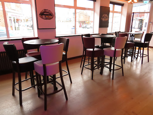 Oscars Bar - Visual