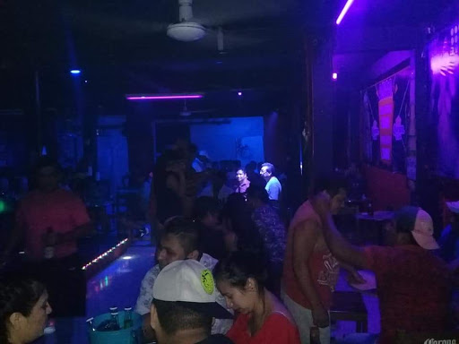 LALOS BAR MEN'S CLUB - Thumbnail