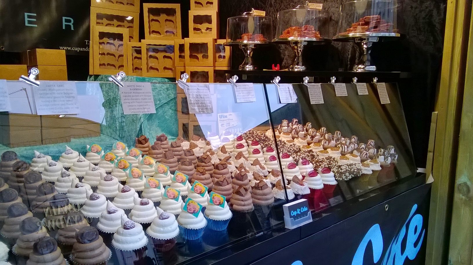 Cup & Cake Bakery - Cakes & Sweets - photo 1