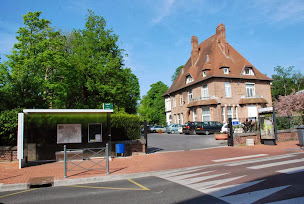 Photo n°4 de Mairie de Hem à Hem (Hôtel de ville)