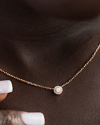 Photo n°5 de Redline bijoux - Un diamant sur un fil à Paris (Vendeur de bijoux en gros)