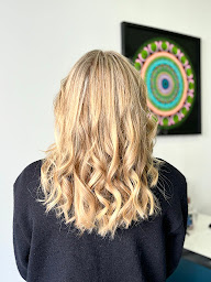 Photo n°6 de Nuances à L'Étang-la-Ville (Salon de coiffure)