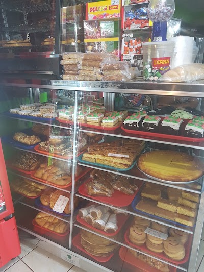 Photos of Panader&iacute;a y Reposter&iacute;a El Buen Sabor